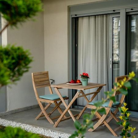 Itaka Studio Apartments - Halkidiki Suites Com Νικήτη Εξωτερικό φωτογραφία